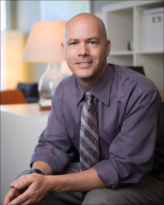 Justin Pere, Seattle relationship therapist and sex therapist