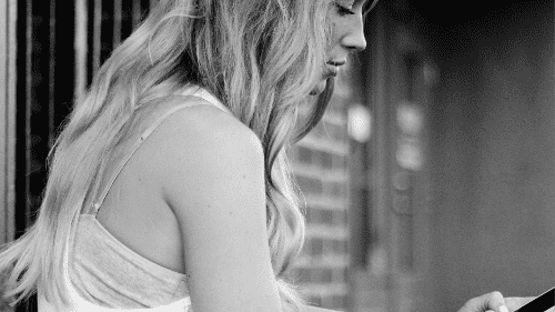 Woman texting with her partner about the relationship