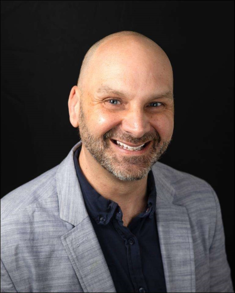 Corey Thompson, Washington online therapist specializing in sex, intimacy, relationships, and desire