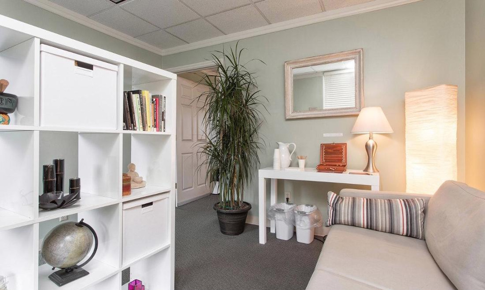 Waiting area at Clarity Counseling Seattle